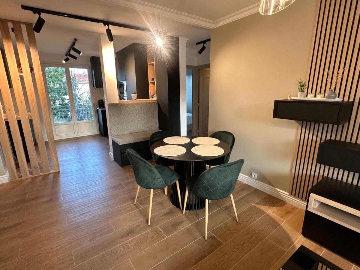 Apartamento Minois Saint-Genet-Lerpt Exterior foto