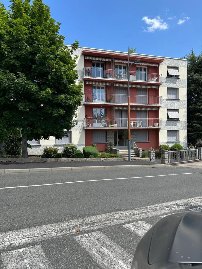 Apartamento Minois Saint-Genet-Lerpt Exterior foto